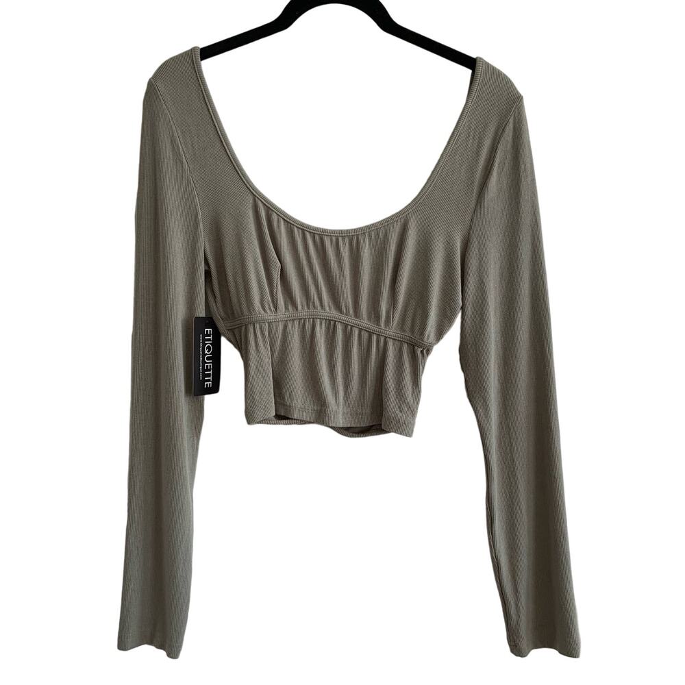 Etiquette Large Twist Back Ribbed Crop Top